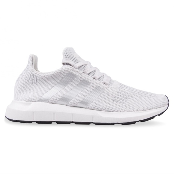 adidas swift run light gray shoes